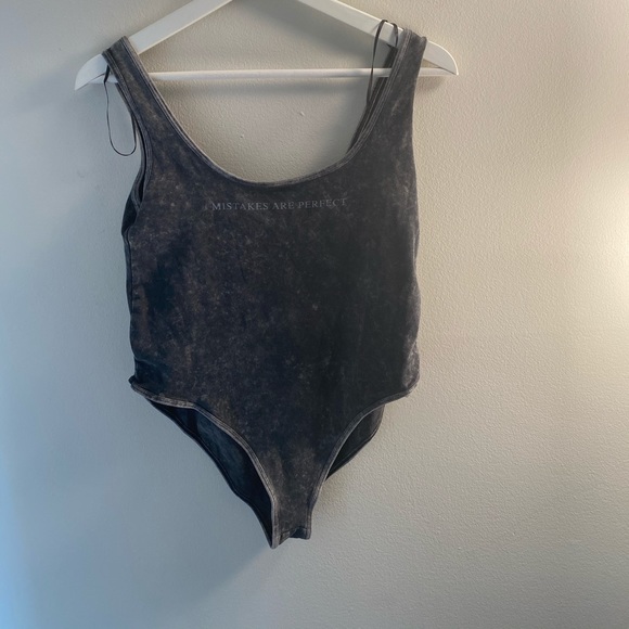 ZARA Washed Effect Graphic Body Suit - Picture 5 of 6